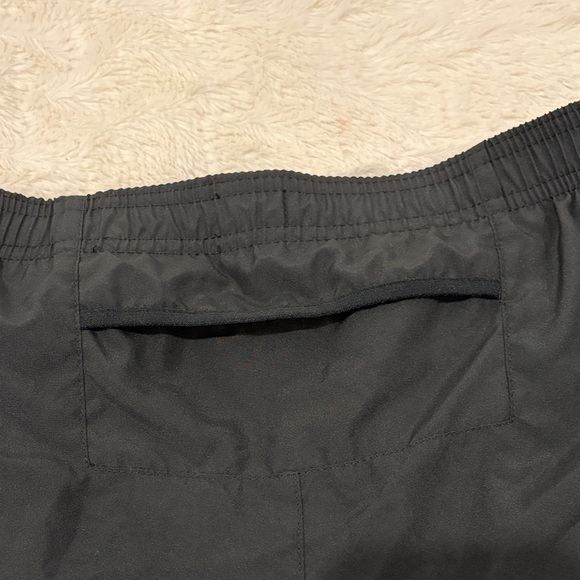 Nike - Picture 7 of 10